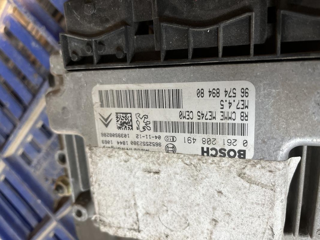 Centralita motor uce - Citroen C4 I Hatchback (Fase I, 2004) (1.6 HDi 16V (90 cv))