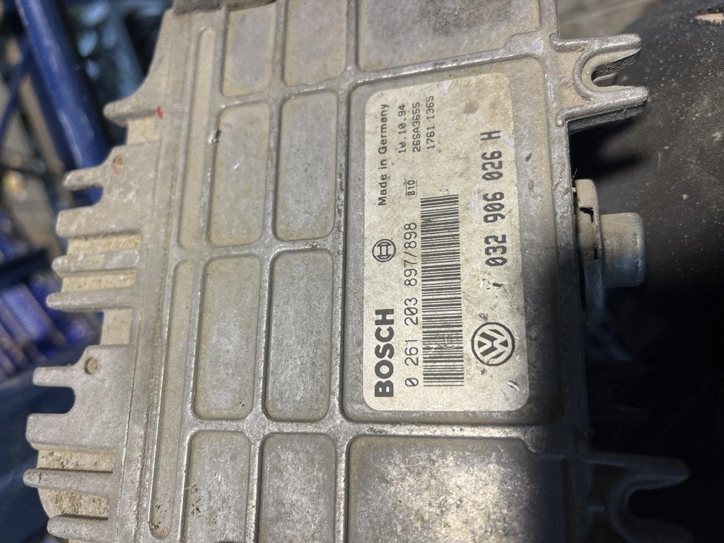 Centralita motor uce - Volkswagen Polo III (6N/6KV) (1.0 (60 cv))