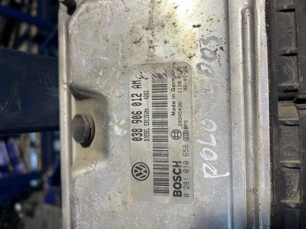 Centralita motor uce - Volkswagen Polo IV (9N) (1.4 16V (101 cv)) (2003)