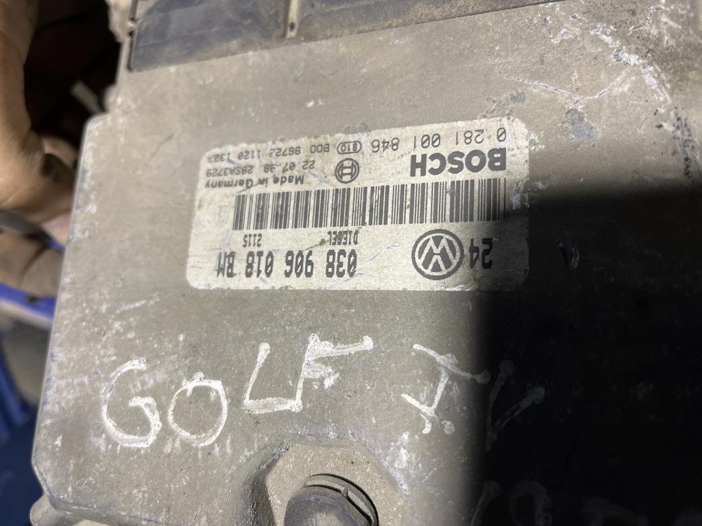 Centralita motor uce - Volkswagen Golf IV (1J1) (1.9 TDI (101 cv))