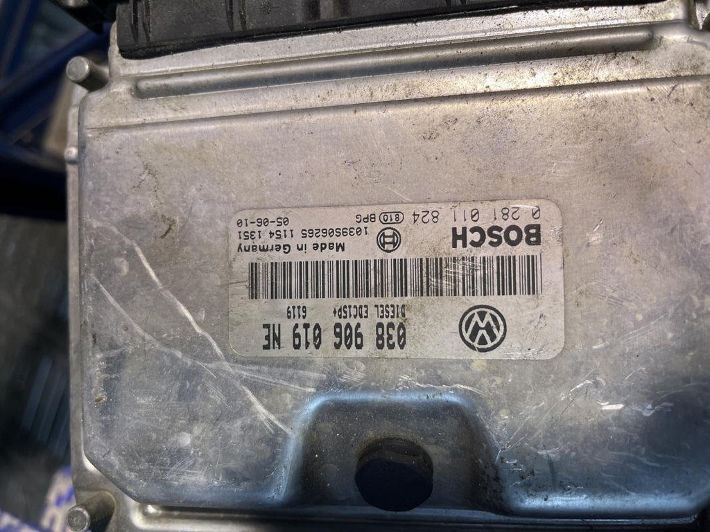 Centralita motor uce - Seat Ibiza III (1.4 16V (100 cv)) (2004)