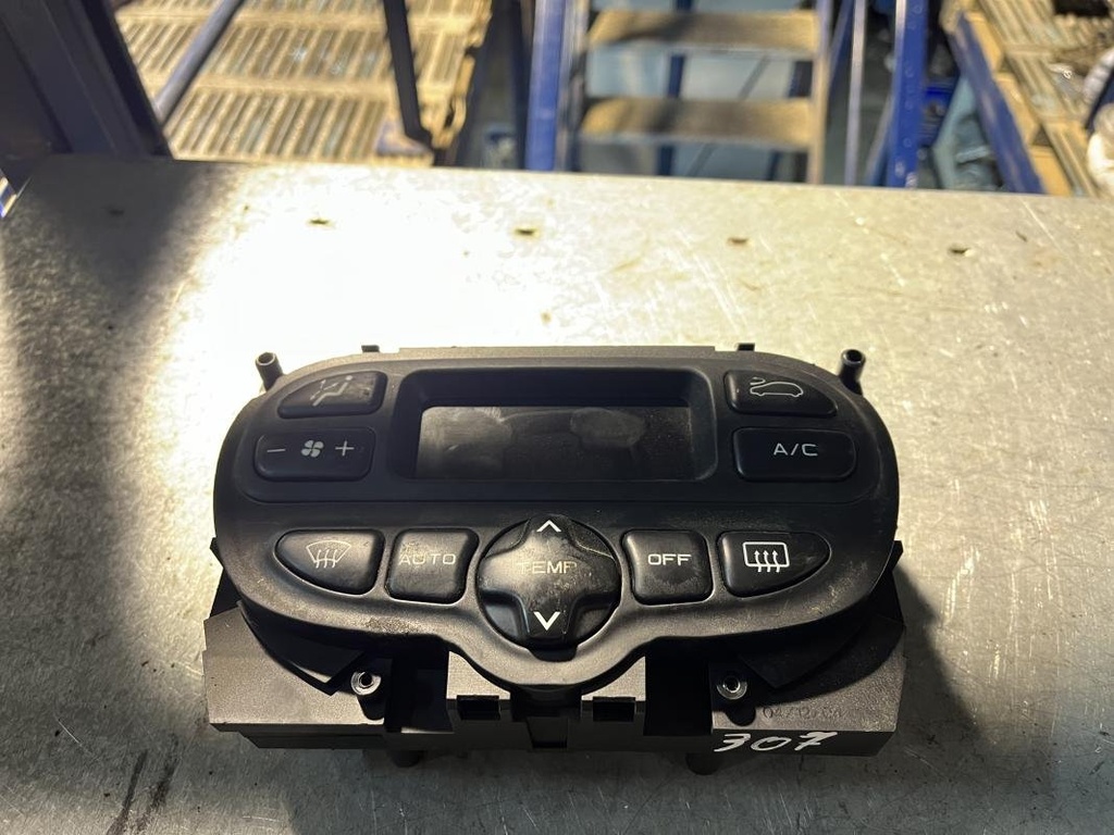 Mando calefaccion / A/A - Peugeot 307 (1.4 i 16V (88))