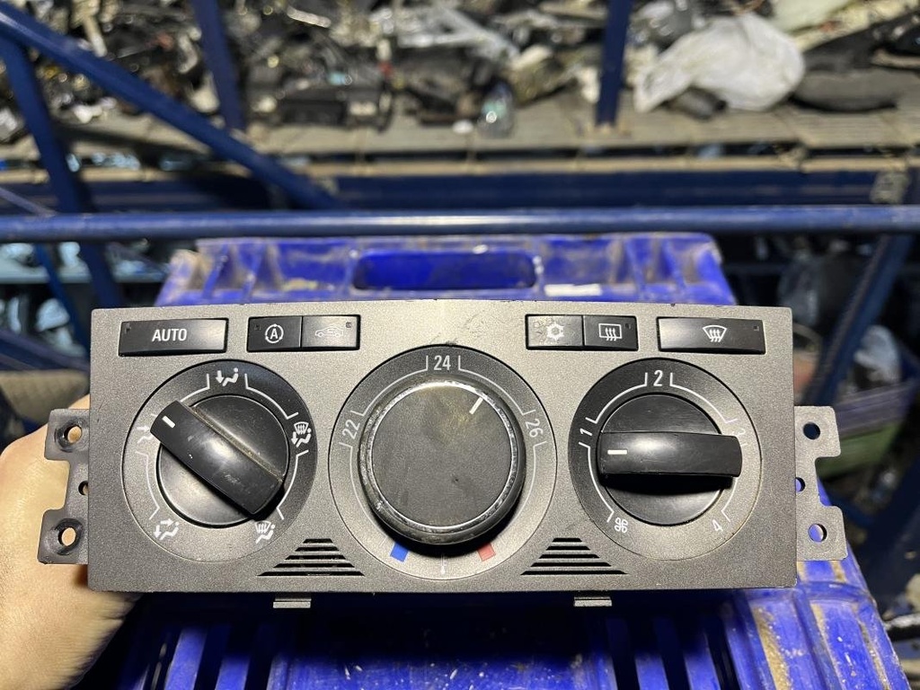 Mando calefaccion / A/A - Opel Antara (2.0 CDTI (127 cv) ECOTEC)