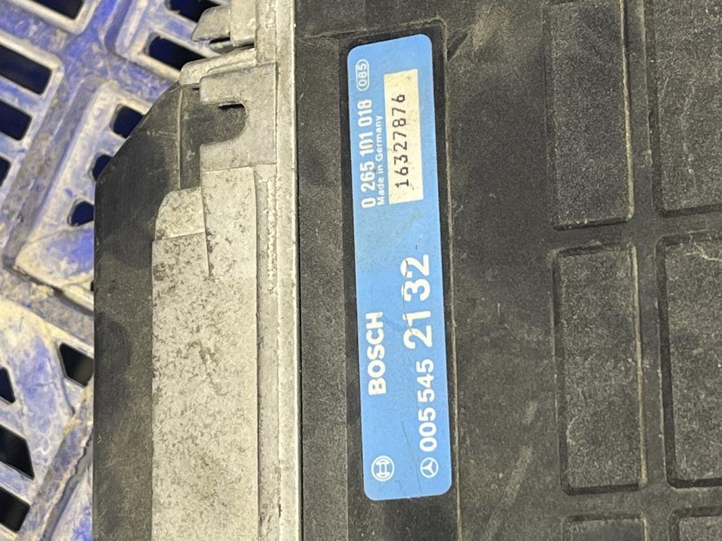 Centralita motor uce - Mercedes Benz Clase E (W124) (E 200 (124.019) (136 cv))
