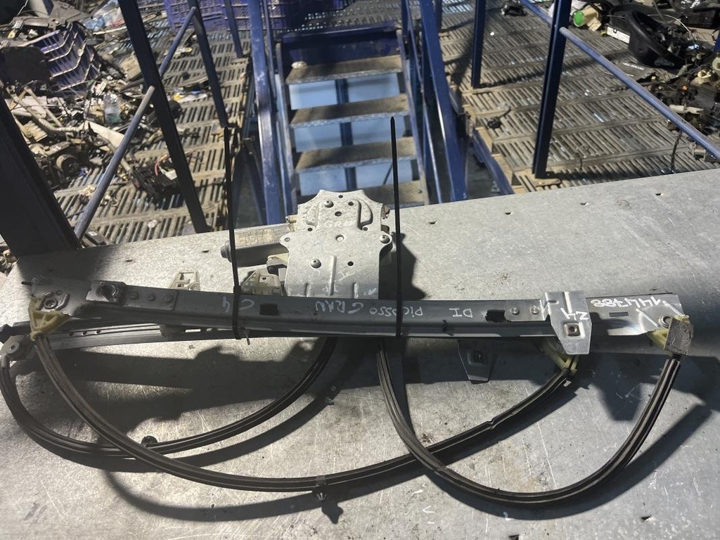 Elevalunas delantero izquierdo - Citroen C4 I Grand Picasso (Fase I, 2006) (1.8i 16V (125 cv))