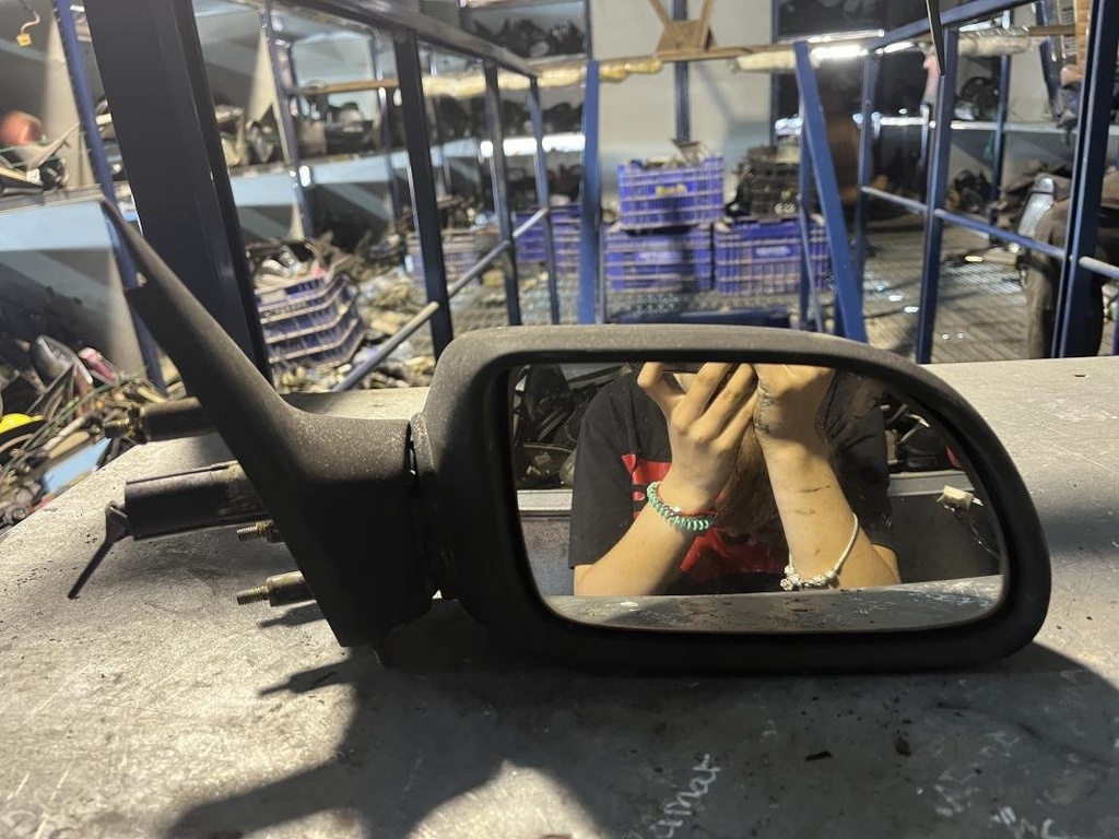 Retrovisor derecho - Renault 19 I Chamade (L53) (1.4 (L532) CAT (58 cv))