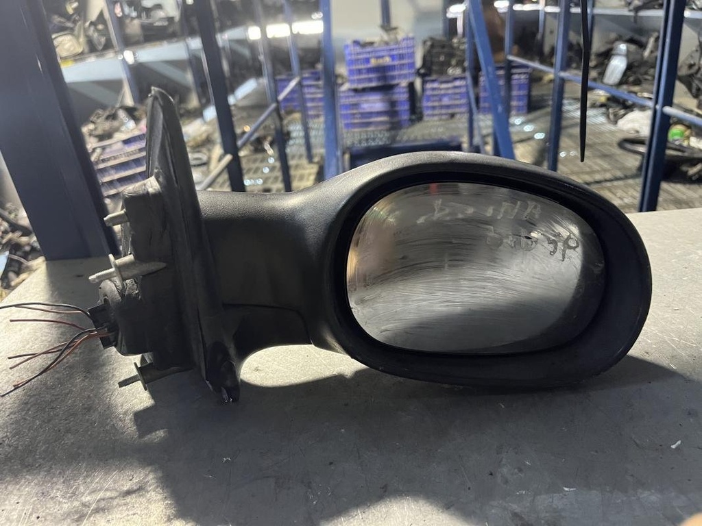 Retrovisor derecho - Renault Laguna (1.9 dTi (98 cv))
