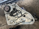 Elevalunas trasero izquierdo - Volkswagen Passat (B5) (1.8 20V Syncro (125 cv)) (1999)