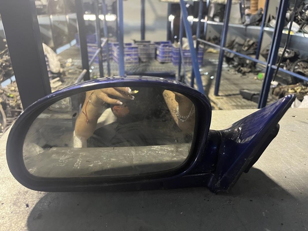 Retrovisor izquierdo - Hyundai Lantra (1.6 (106 cv))