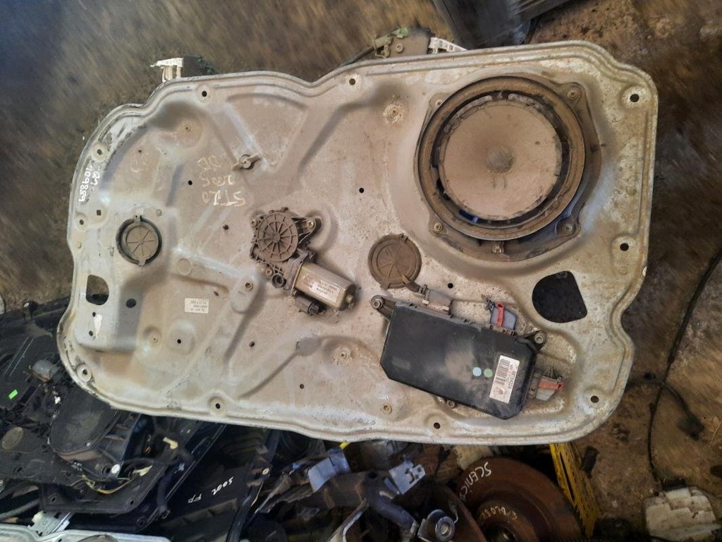 Elevalunas delantero derecho - Fiat Stilo (192) (1.4 i 16V (5 dr) (95 cv)) (2005)