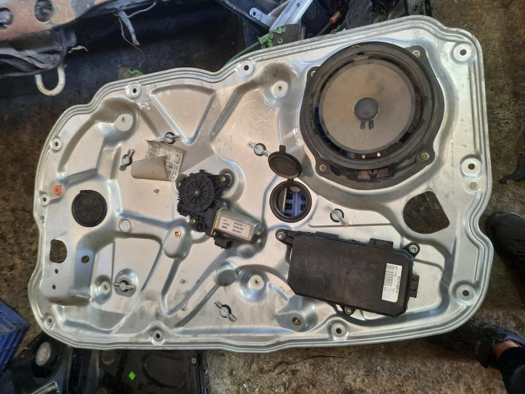 Elevalunas delantero derecho - Fiat Stilo (192) (1.6 16V (3 dr) (103 cv))