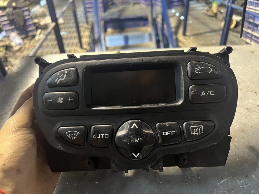 Mando calefaccion / A/A - Peugeot 307 (1.6 HDi (110))