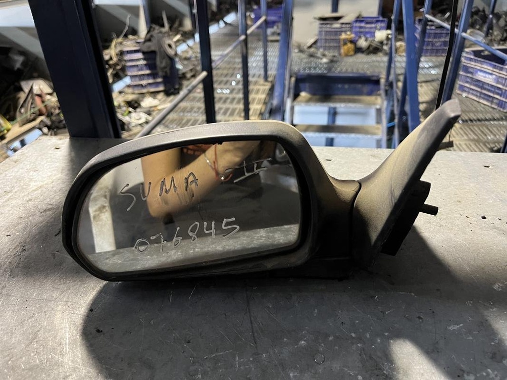 Retrovisor izquierdo - Kia Shuma II (1.8i 16V (114 cv) Automatico) (2001)