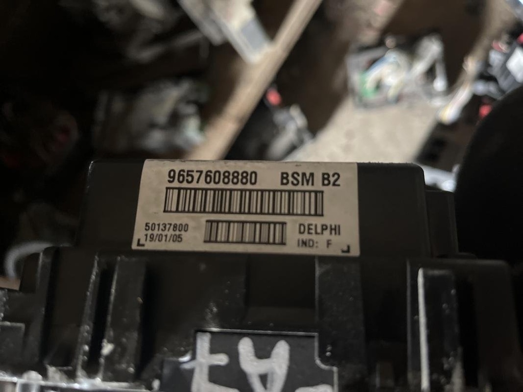 Caja de reles / fusibles - Peugeot 307 (1.6 (109 cv))