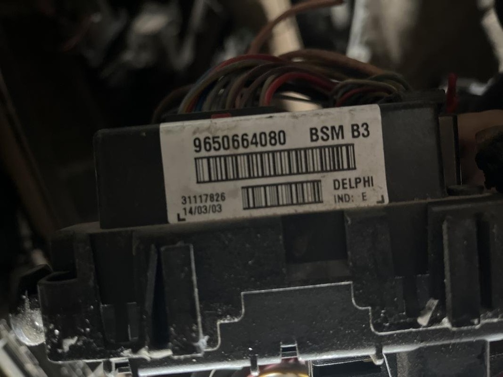 Caja de reles / fusibles - Peugeot 206 (1.4i (75 cv))