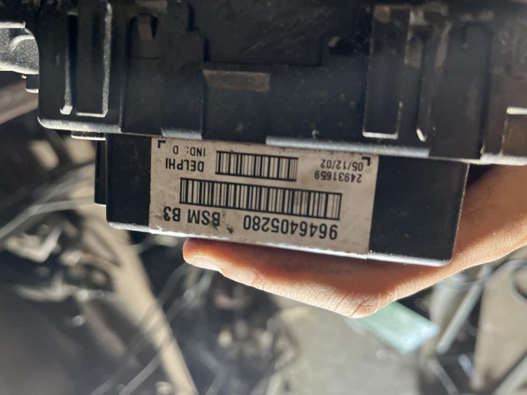 Caja de reles / fusibles - Peugeot 307 (1.6 (109 cv))
