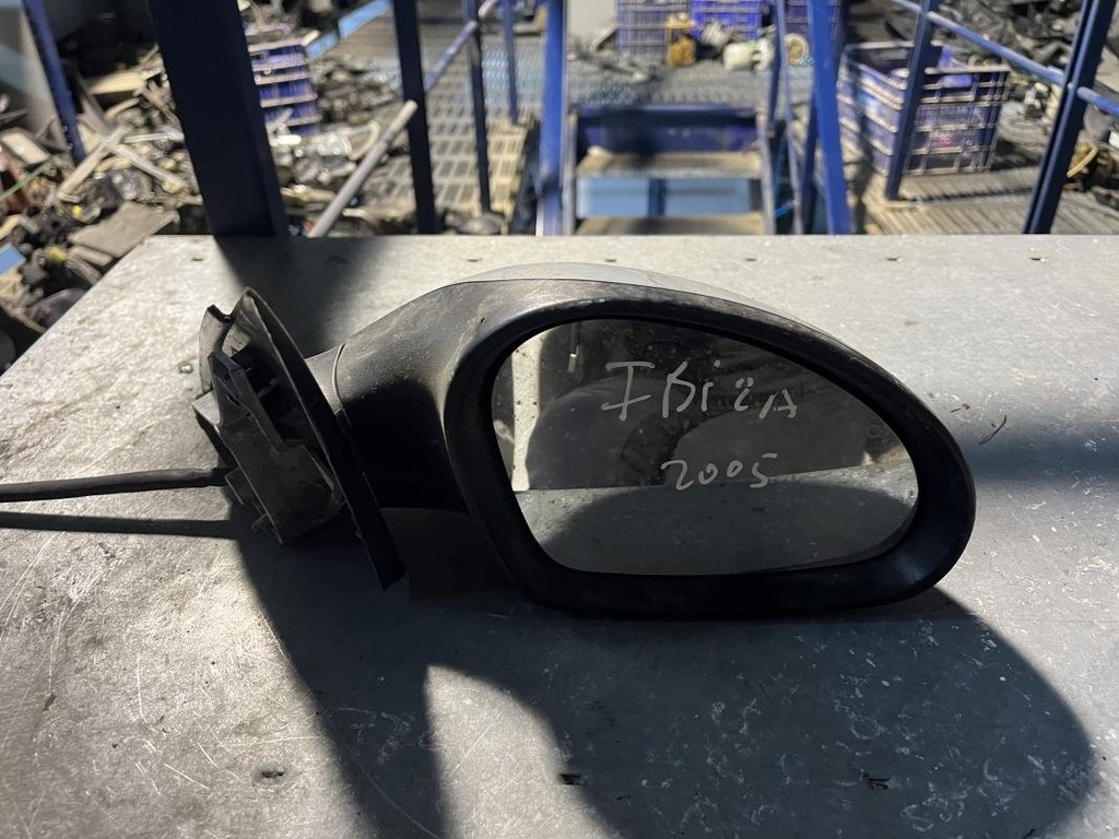 Retrovisor derecho - Seat Ibiza III (1.4 16V (100 cv)) (2005)