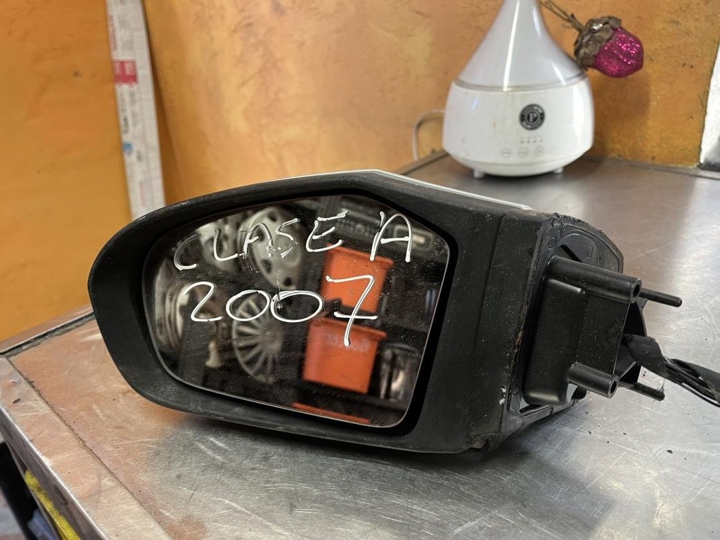 Retrovisor izquierdo - Mercedes Benz Clase A (W169) (A 160 CDI (82 cv)) (2007)