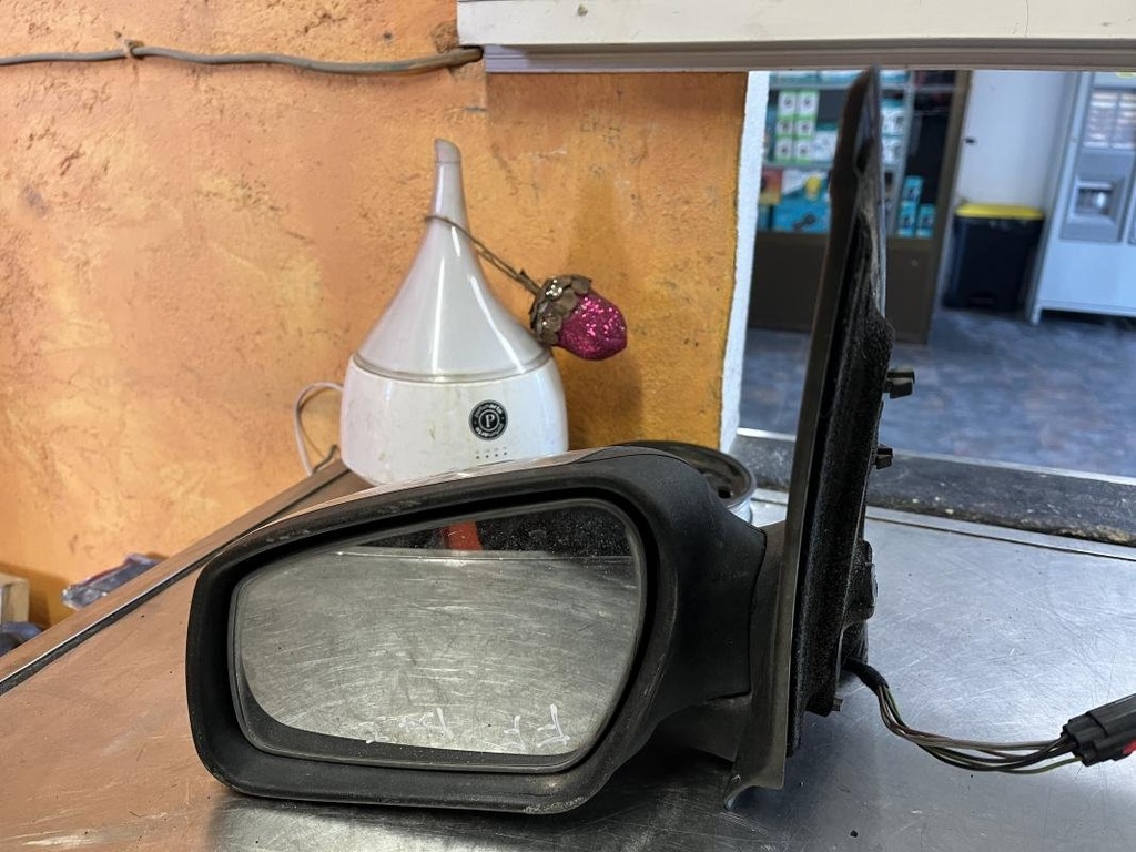 Retrovisor izquierdo - Ford Fiesta VI (1.3 (68 cv))