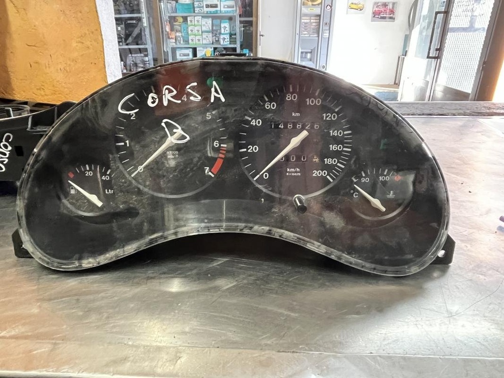 Cuenta kilometros - Opel Corsa B (1.4i (60 cv))