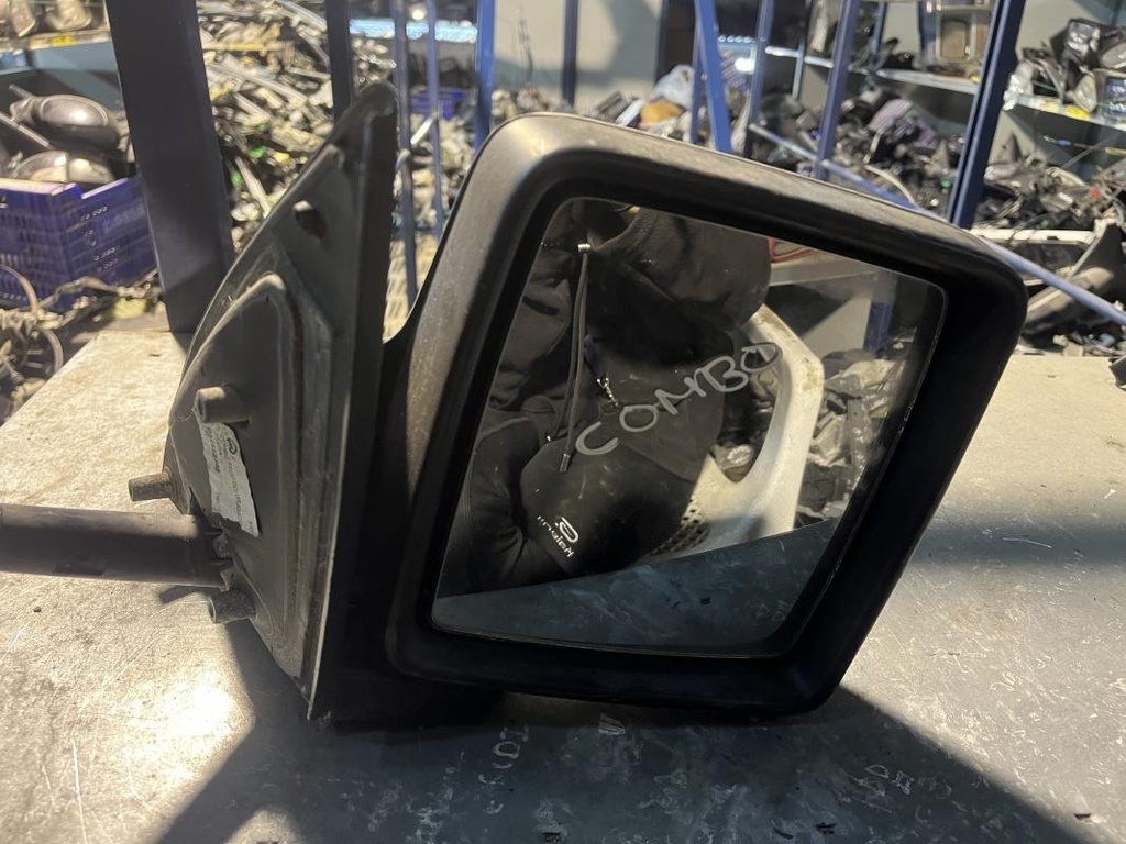 Retrovisor derecho - Opel Combo Tour C (1.6i (87 cv))