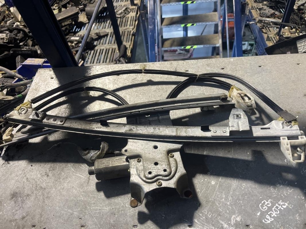 Elevalunas delantero derecho - Citroen Xsara Picasso (N68) (1.6 (95 cv))