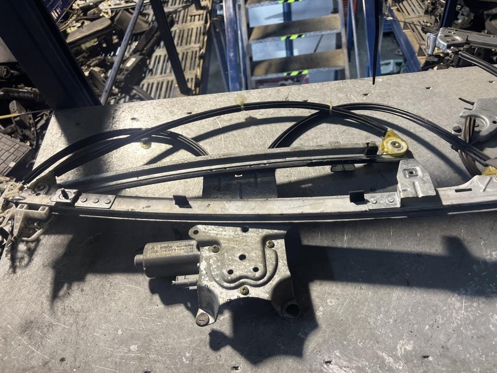 Elevalunas delantero derecho - Citroen Xsara Picasso (N68) (1.6 (95 cv))
