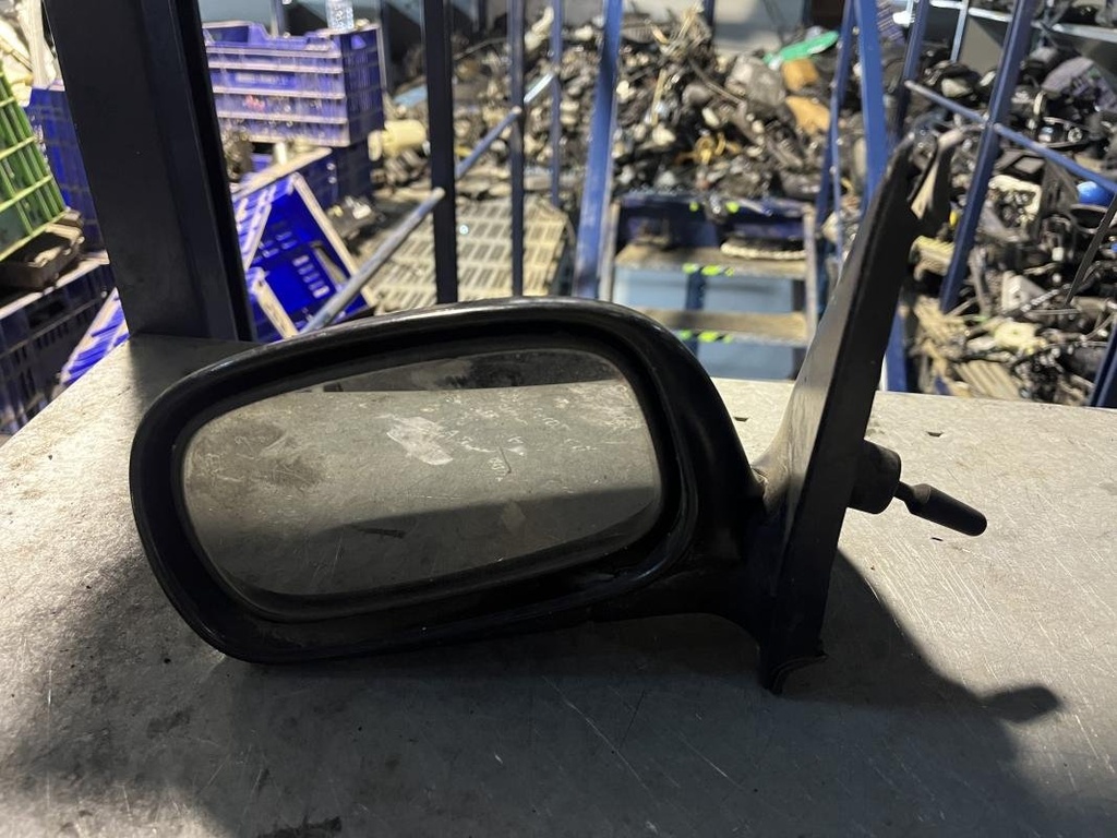 Retrovisor izquierdo - Nissan Micra (K11) (1.0i 16V (54 cv))