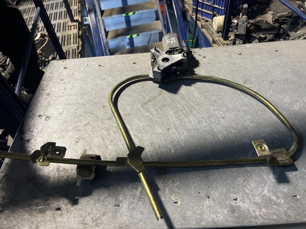Elevalunas delantero izquierdo - Renault Clio I (1.2 (B/C/S572) (60 cv))