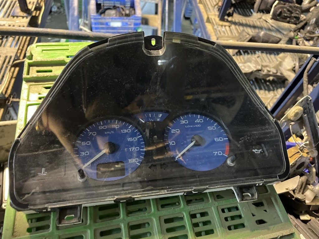 Cuenta kilometros - Peugeot 106 I (1A/C) (1.3 (98 cv))