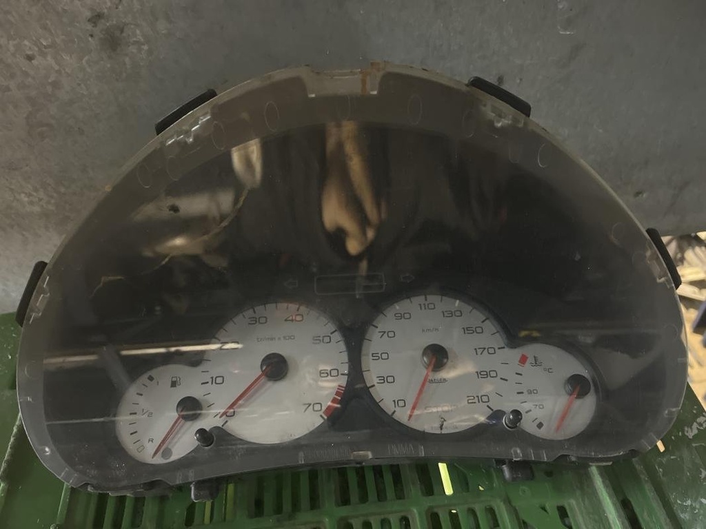 Cuenta kilometros - Peugeot 206 (1.6 16V (109 cv))