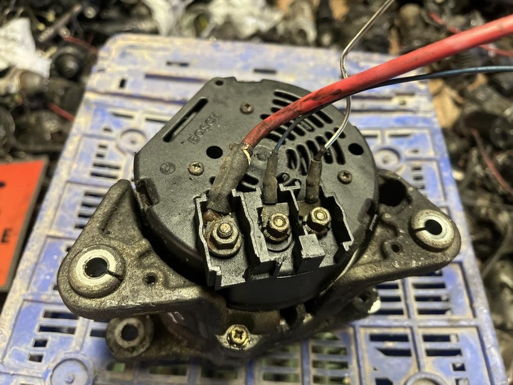 Alternador - Ford Mondeo I Hatchback (Versión 1996) (1.6 16V (95 cv)) (2000)