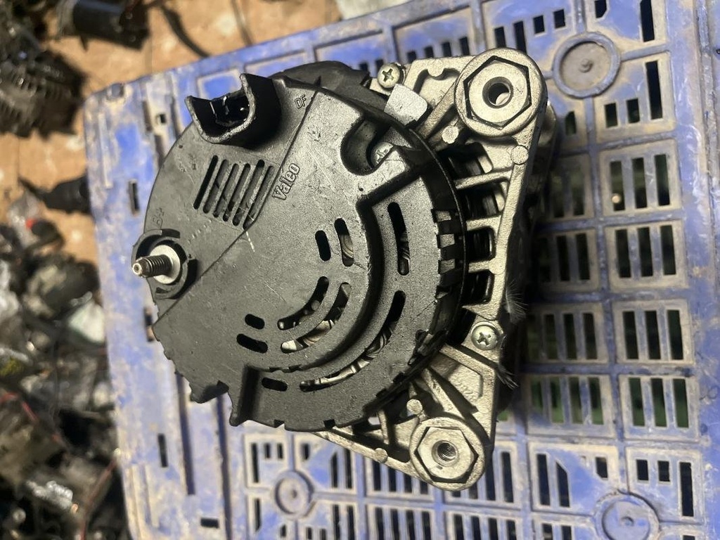 Alternador - Renault Espace IV (2.2 dCi (150 cv)) (2005)