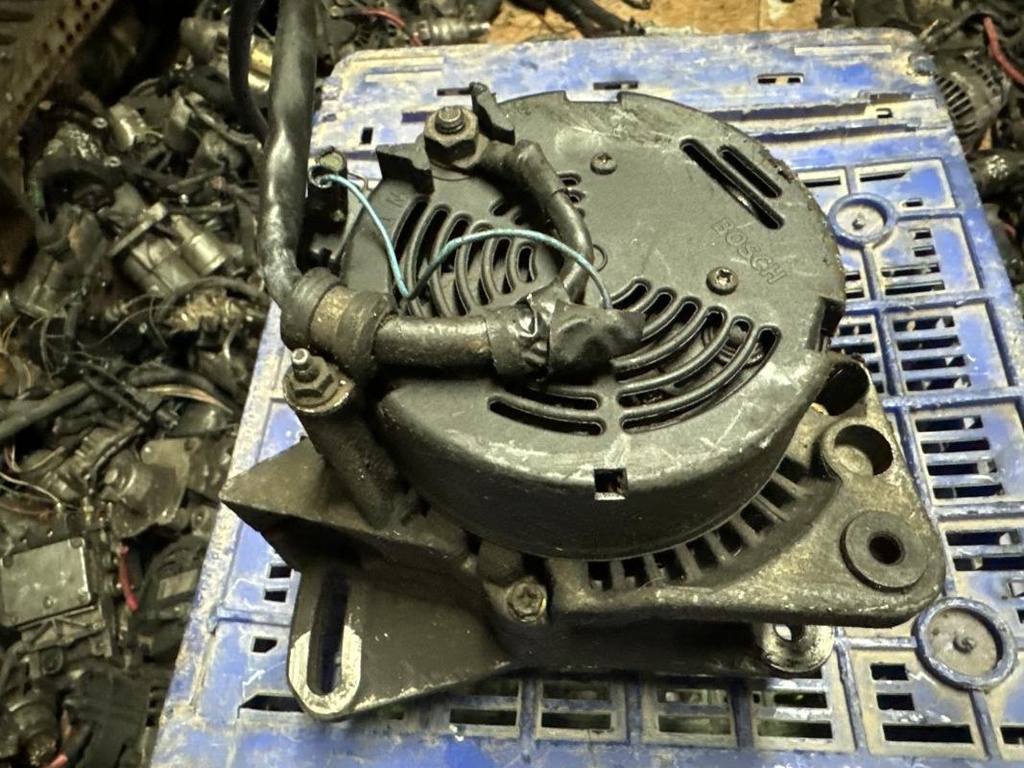 Alternador - Volkswagen Polo III Variant (1.4 (60 cv)) (1997)