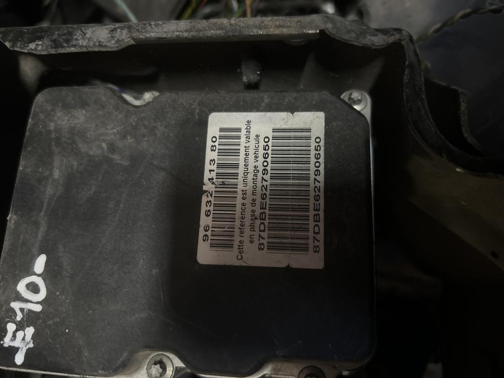 Centralita abs - Citroen C4 I Coupe (Fase I, 2004) (1.4i 16V (88 cv)) (2004)