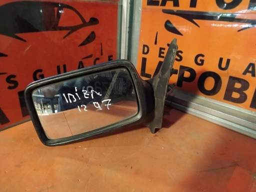 [11130844503352] Retrovisor izquierdo - Seat Ibiza II (1.4 i 16V (101 cv)) (1997)