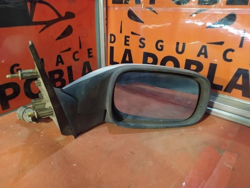 [11181120012414] Retrovisor derecho - Renault Laguna II (1.8 16 V (BG04, BG0B, BG0C, BG0V) (117 cv)) (2003)