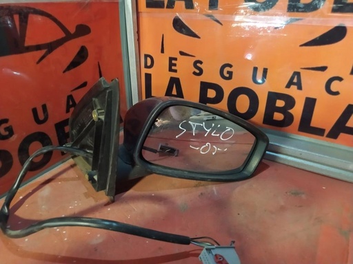 [11181144445486] Retrovisor derecho - Fiat Stilo (192) (1.4 i 16V (3 dr) (95 cv)) (2001)