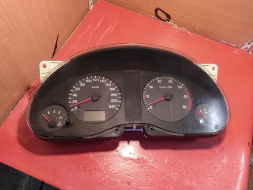 [12101042399499] Cuenta kilometros - Seat Alhambra I (7MS) (1.9 TDI (110 cv) Automatico) (1999)