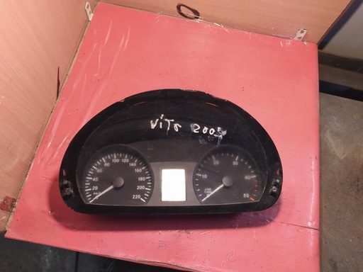 [12101211304333] Cuenta kilometros - Mercedes Benz Vito / Mixto Furgón (W639) (109 CDI (95 cv)) (2005)