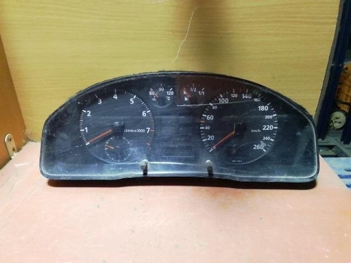 [12171612486342] Cuenta kilometros - Audi A4 (B5) (1.8 20V (125 cv)) (1997)