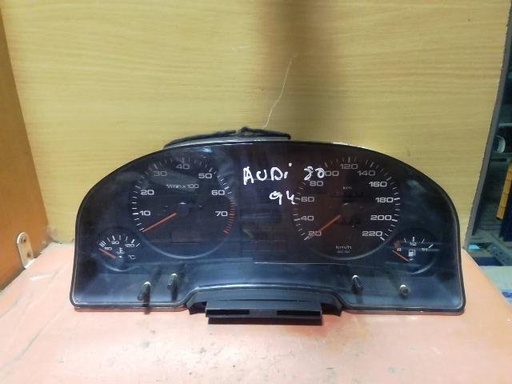 [12180941003204] Cuenta kilometros - Audi 80 III (B2) Versión 1984 (1.6 C (75 cv) Automatico) (1994)