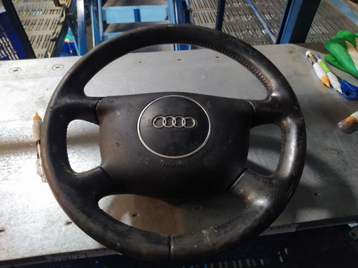 [12211047107245] Volante - Audi A4 (B5) (1.6i (101 cv))