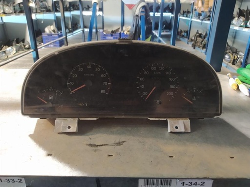 [12211152442458] Cuenta kilometros - Peugeot 806 (221) (1.9 TD (92 cv))