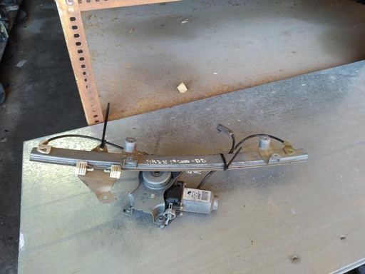 [12281212442289] Elevalunas delantero derecho - Nissan Primera (P11) (1.6 16V (90 cv))