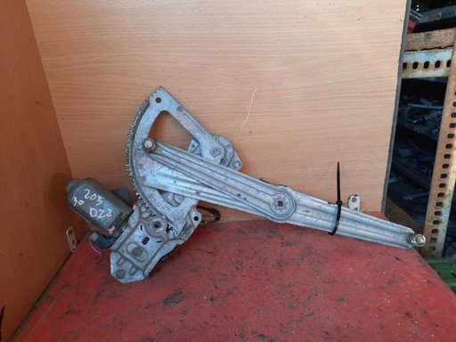 [12311155577613] Elevalunas delantero izquierdo - Peugeot 205 I (741A/C) (1.4 (79 cv))