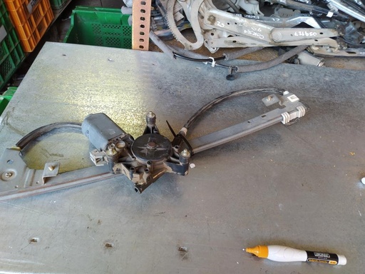 [1051213397477] Elevalunas delantero izquierdo - Citroen Xantia (X2) (1.8 i 16V (110 cv))