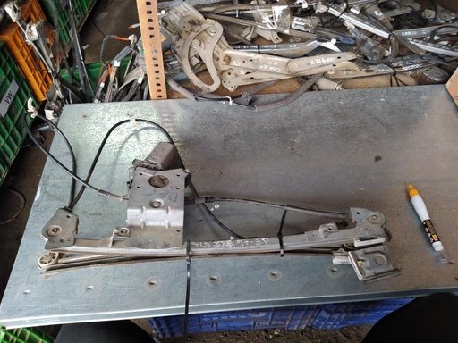 [1071308127357] Elevalunas delantero izquierdo - Volkswagen Polo III (6N/6KV) (1.0 (60 cv))