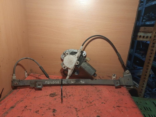 [1071805126143] Elevalunas delantero derecho - Renault Megane I (BA) (1.6 e (90 cv)) (1996)