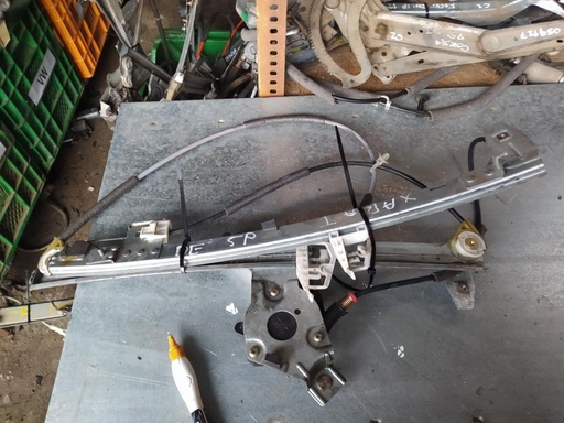 [1081129015492] Elevalunas delantero derecho - Citroen Xsara (N1) (1.6 i (88 cv))